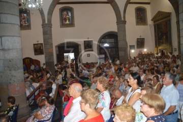 Oficios religiosos del mediodía y procesión del Santo Cristo de Telde (Foto TA)